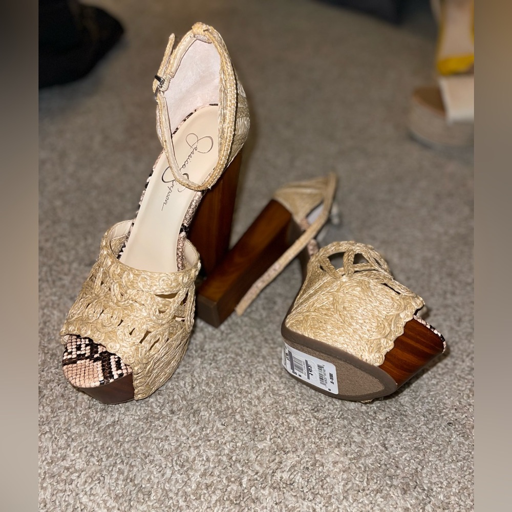 New with tag Jessica Simpson platforms
